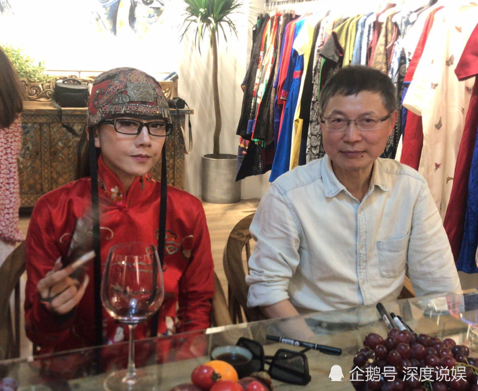 62岁杨丽萍为何不结婚?你看她两位前夫都干了些啥,换