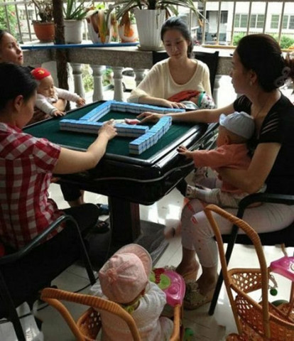 看图猜成语两个小孩打架_看图猜成语500个图片(3)