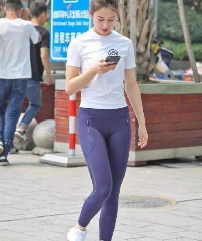腿粗的女生,注意不要穿这3种裤子,特别是第2种,显胖还