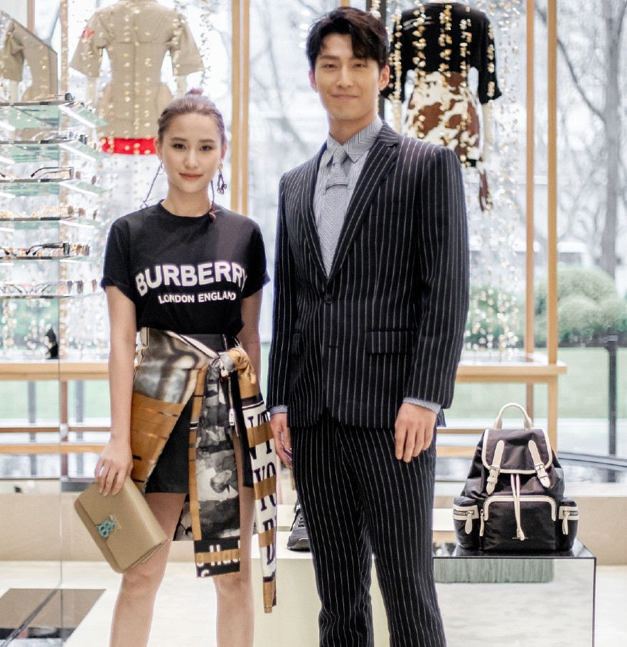 窦骁电梯激吻美女恋情曝光,女方疑似赌王千金