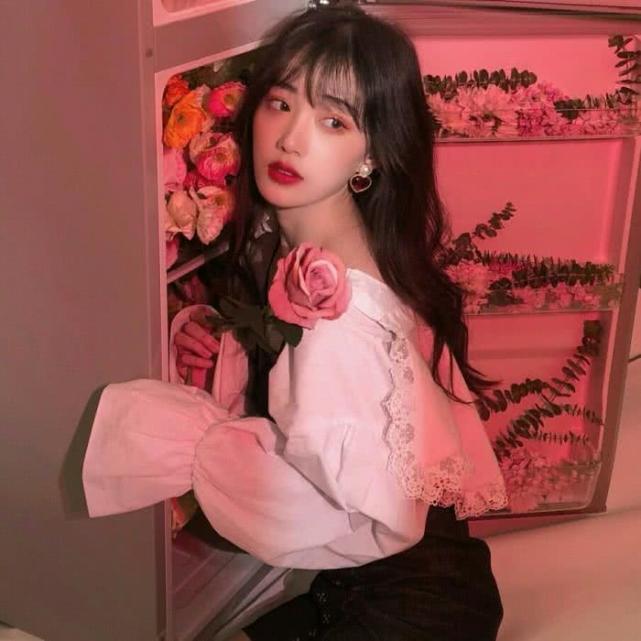 ins·超仙气·女生头像:撩是忽冷忽热,追是认真且怂