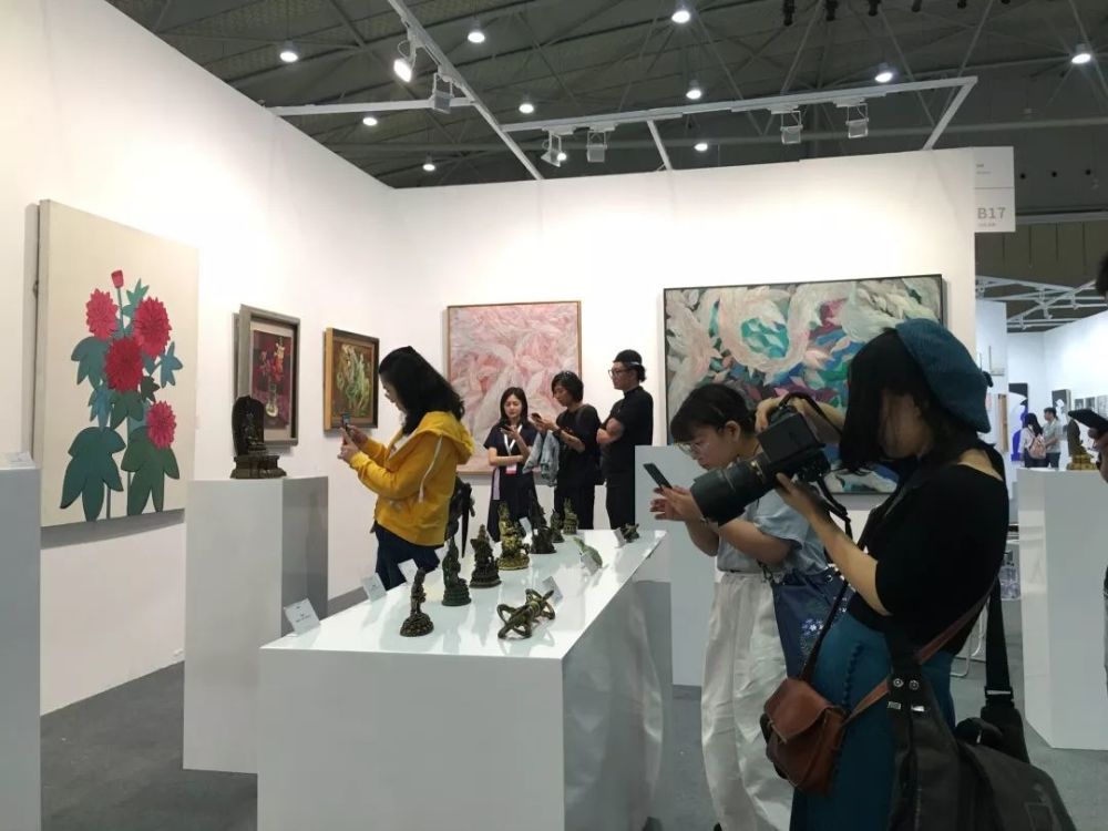 龘藏参与2019 art chengdu国际当代艺术博览会,在古典