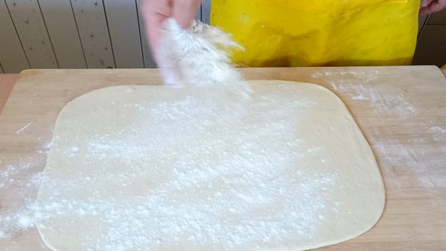 640
