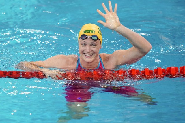 冠军游泳系列赛诞生新【¨蛙泳】抢钱姐〖奖