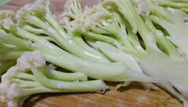 640