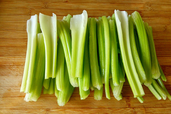 640