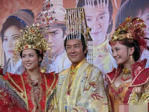 当王宝钏遇上薛平贵：一场戏剧性的爱情与悲剧的交织