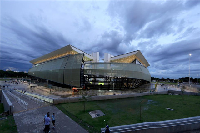 地均gdp最好的区_最好看的手机壁纸(2)