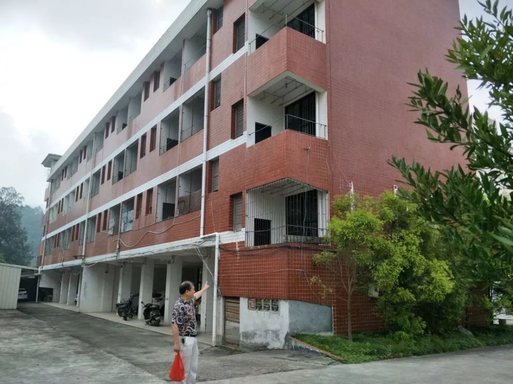 南靖一中学违约 法院一审判赔240万