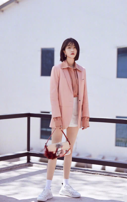 李溪芮,漂亮的李慧珍,穿搭,西装