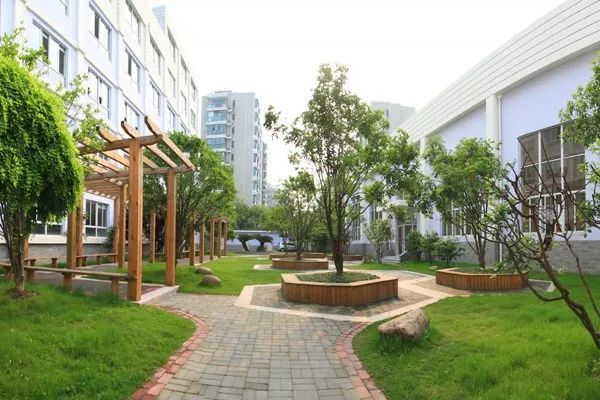 上海市紫竹园中学