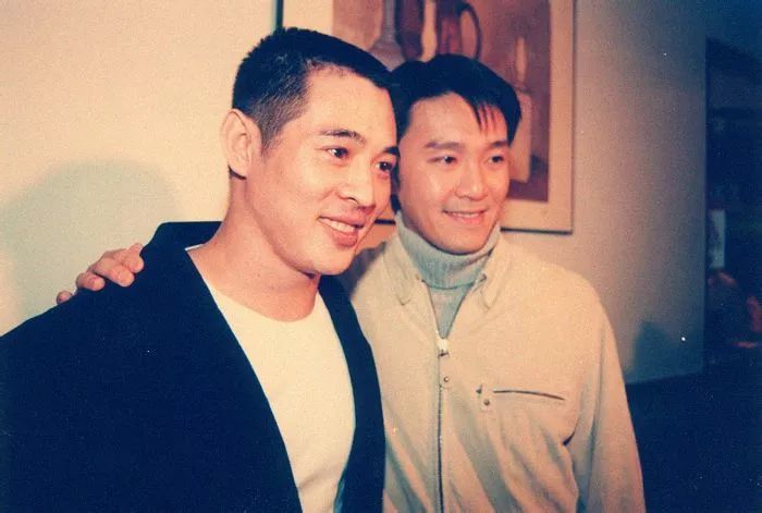 1989年,李连杰拍摄《龙在天涯》时,收获了比票房更重要的东西