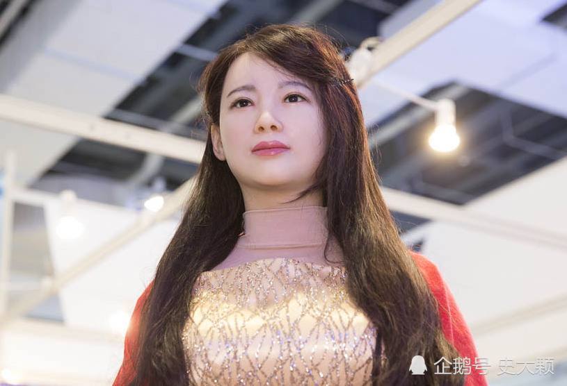 这么漂亮的中国美女机器人 只要四万块钱 你心动了吗?