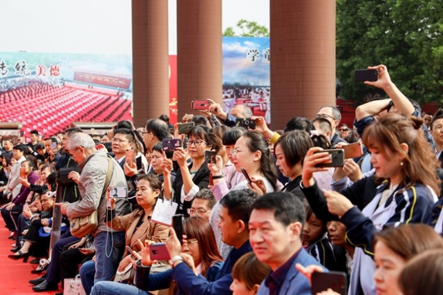 西安汉城湖举办己亥年汉式成人礼活动