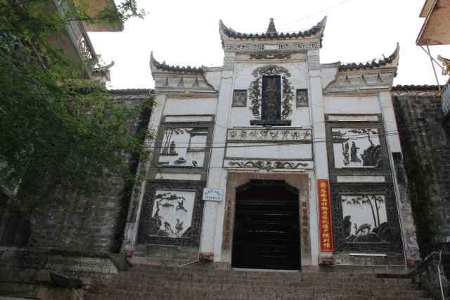 是思唐古建筑群之一, 坐落在乌江之畔的思南县城卢家码头