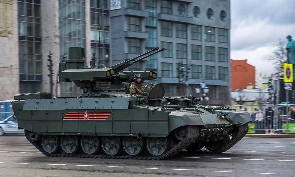 俄罗斯红场阅兵式举行彩排,多款新式武器亮相,最新步兵战车亮了