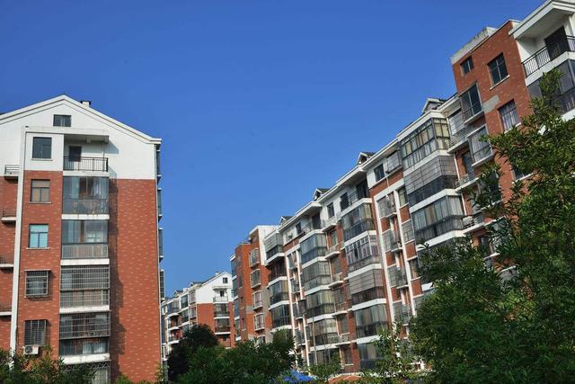 疯狂猜成语湖塔房_看图猜成语(3)