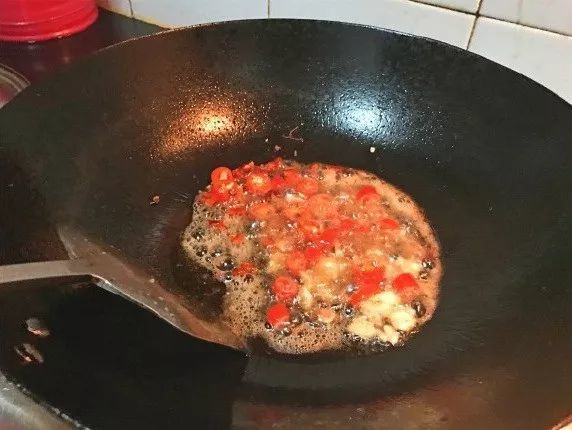 640