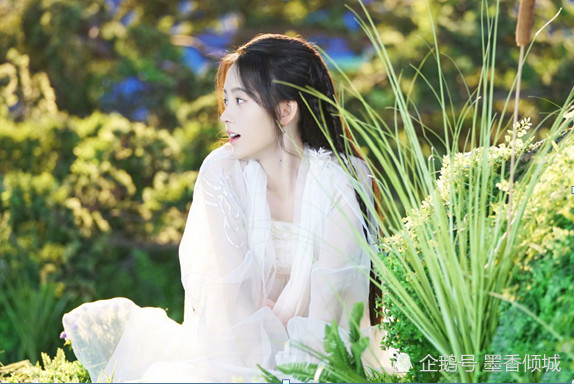 《新白蛇传》里的鞠婧祎,古风白衣少女,简直是仙女下凡!