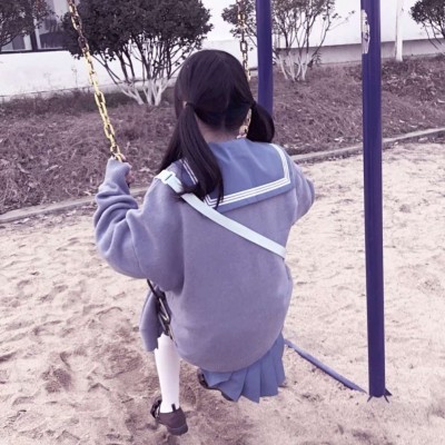 "不露脸"软妹头像:后来的我们依然走着,只是不在相交了