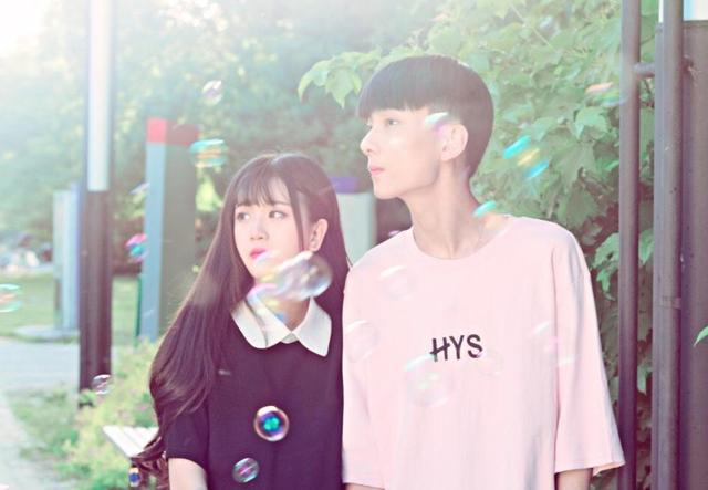王乐乐和杨清柠婚纱照_王乐乐和杨清柠