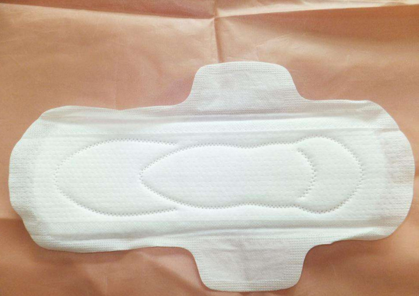 "初中女生"来例假,小心使用这3种"卫生巾",妇科病远离