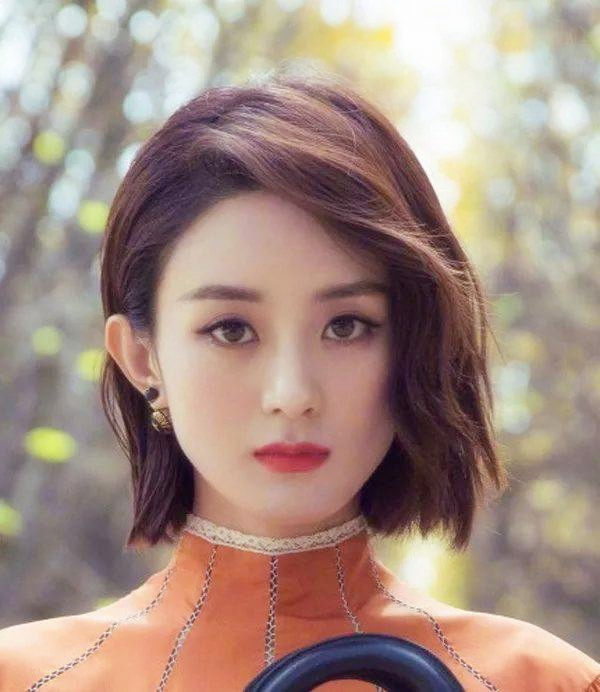 赵丽颖5款短发造型,小卷发清纯可爱,半扎丸子头成熟