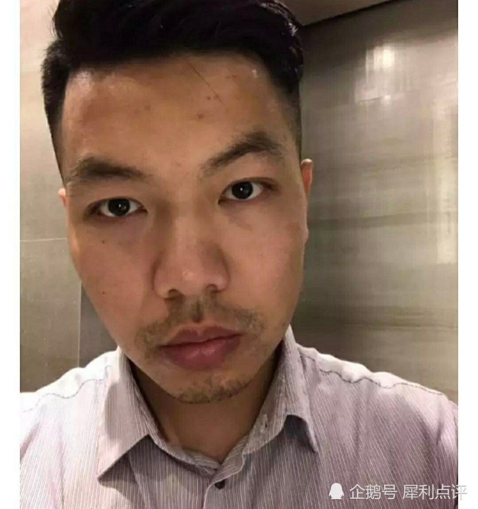 蔡徐坤的颜值可以说是公认的帅气,面对这位男生的疑问,看到两人的素颜