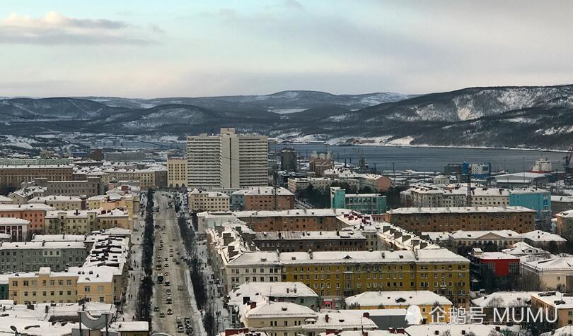 北极圈内住着多少人口_北极圈内的地图