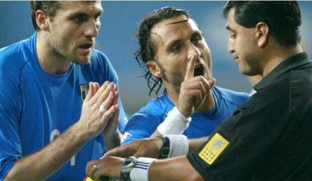 02年世界杯黑哨裁判：我无需给意大利道歉 为我的表现打8分