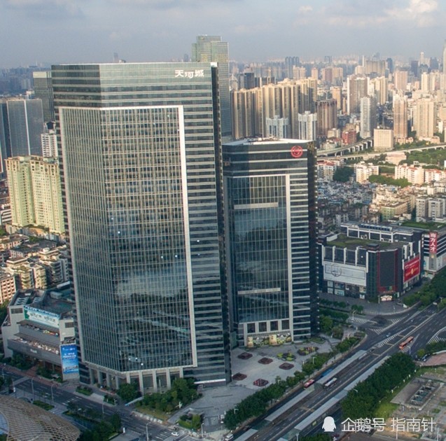 去年赚的钱堆起来比三座天河城还高