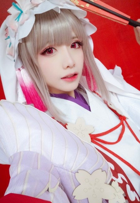 樱花赤瞳仙女cosplay,宇宙级颜值,网友:女神!