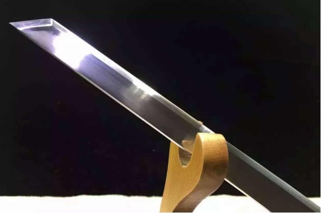 武士刀明明是从唐刀改进,为何唐刀很快没落,武士刀却世界闻名?
