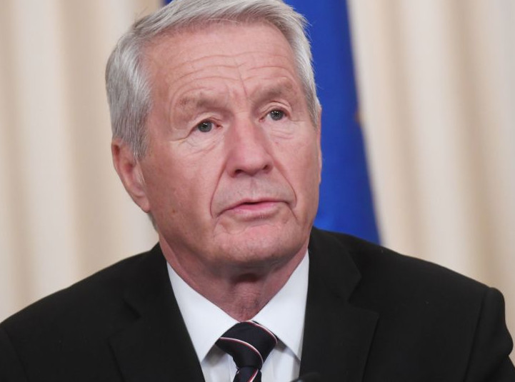 法国总统马克龙:欧洲需要俄罗斯 希望俄罗斯不