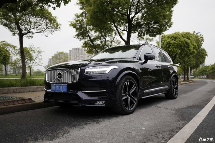 沃尔沃xc90改装作业,第一眼就让我感到了惊艳,心动不已