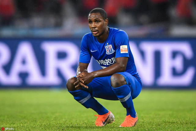 申花排名_申花莫雷诺(2)