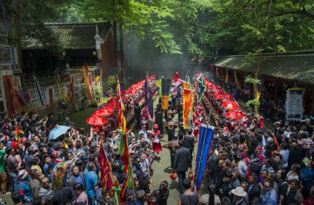 黄平2019年"四月八"苗族祭牛节即将拉开帷幕,就差你啦!