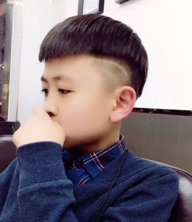 "小帅哥"发型