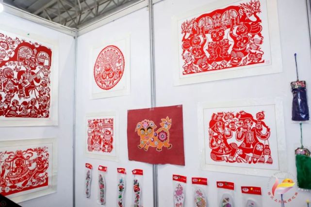 “指尖上的丝绸之路” 国际女性手工及家庭服务业展览会开幕啦！