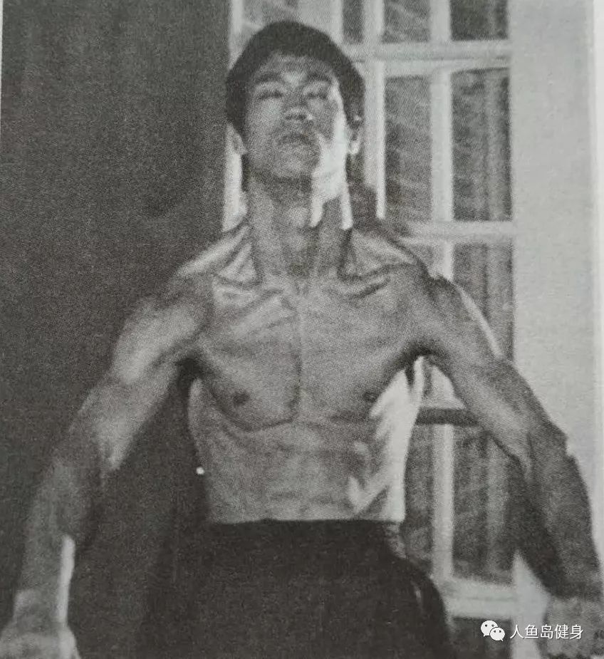 李小龙肌肉的秘密——肩,颈训练方法(第一章)!