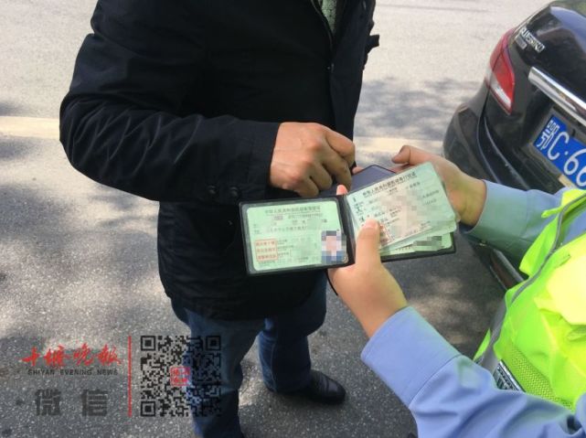 鄂姓总人口_世界总人口预测(2)
