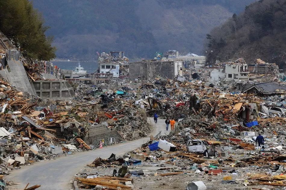 日本史上最大地震,镜头记录了当时的迪士尼,全球被这