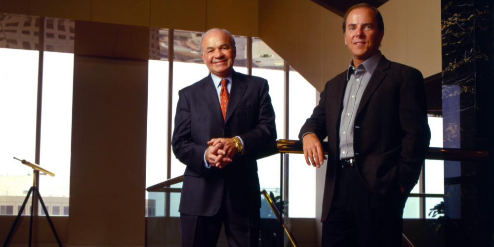 kenneth lay(左)和jeffery skilling,图片来源网络