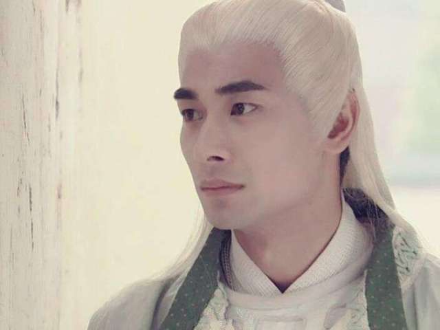 古装白发最帅的男明星:赵文卓,冯绍峰上榜,他的白发帅