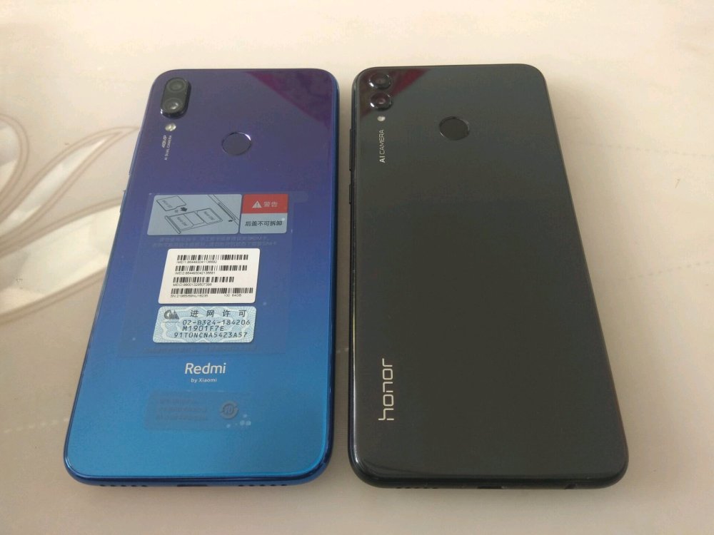 妹妹的三星s10 和红米note7荣耀8x拍摄对比测试