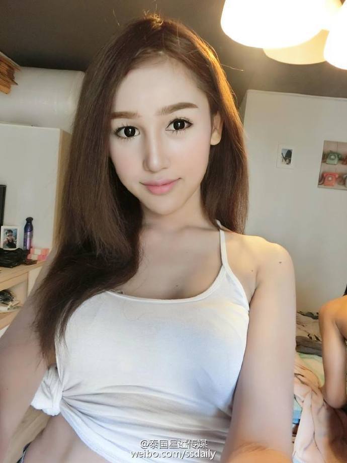 泰国写真美女清纯可爱 谁知是个男孩子 (组图)