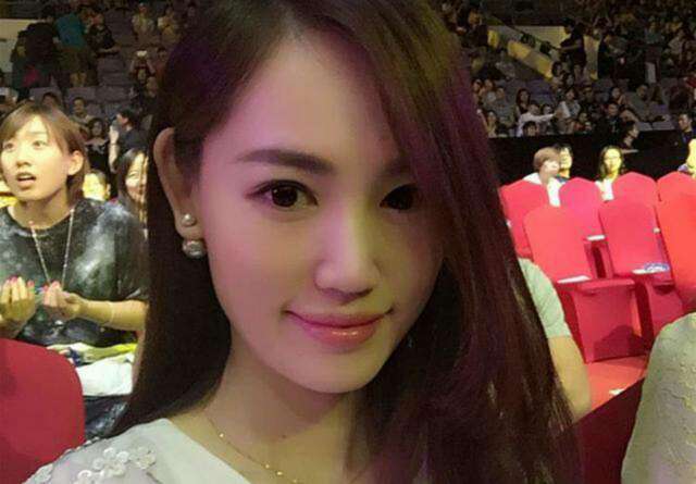 马蓉甜笑晒动态被怼:这女人还有谁敢要?她只回了13字