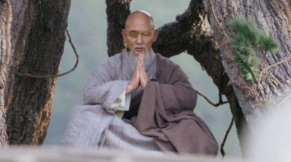 金刚伏魔圈招招针对乾坤大挪移,张无忌注定破不了,但此人可以破