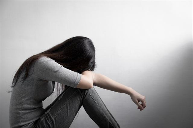 一旦患上"抑郁症"的学生,这3句话会变"口头禅",别不
