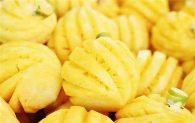 640